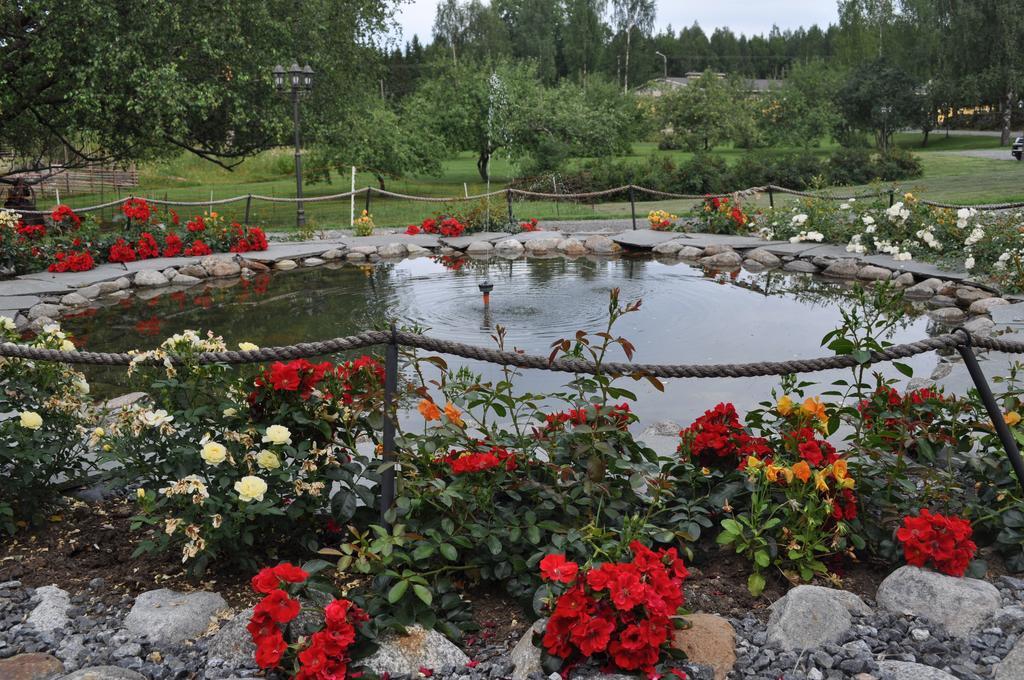 Vaihmalan Hovi Hotel Lempäälä Екстериор снимка