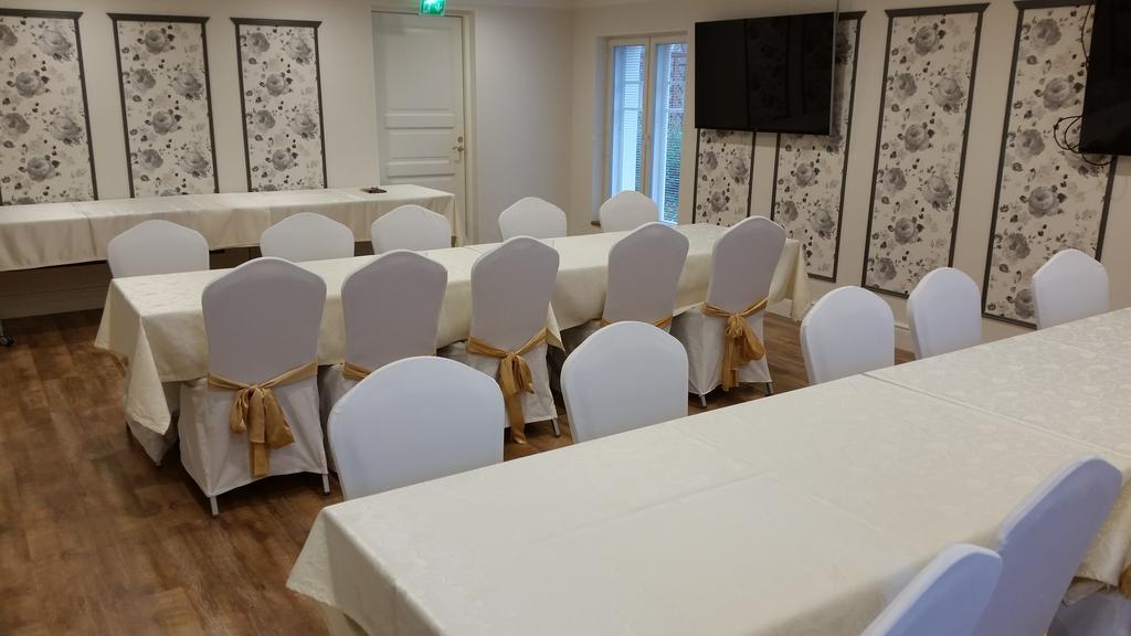 Vaihmalan Hovi Hotel Lempäälä Екстериор снимка